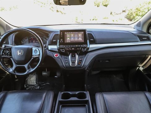 Used 2018 Honda Odyssey EX-L image 16