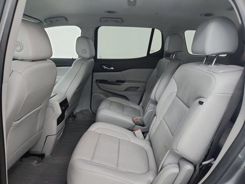 Used 2020 GMC Acadia SLT w/ Premium Package FWD image 33