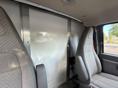 Used 2022 Chevrolet Express 3500 w/ Power Convenience Package RWD image 19