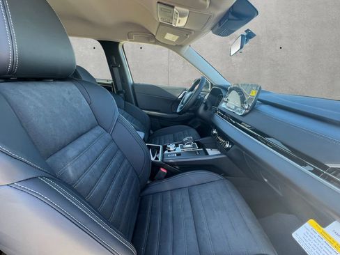 New 2026 Nissan Rogue SL AWD/4WD image 25