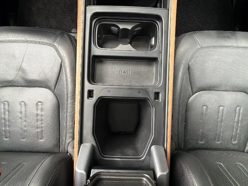Used 2020 Land Rover Defender 110 X AWD/4WD image 35