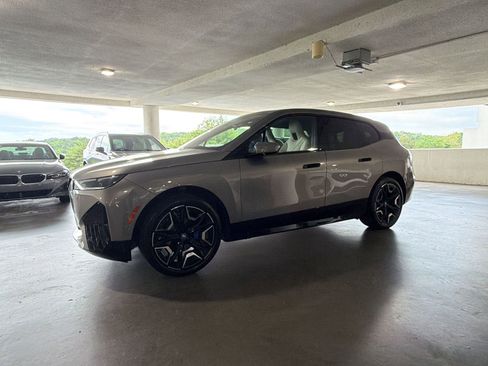 Certified 2024 BMW iX xDrive50 w/ Premium Package AWD/4WD image 11
