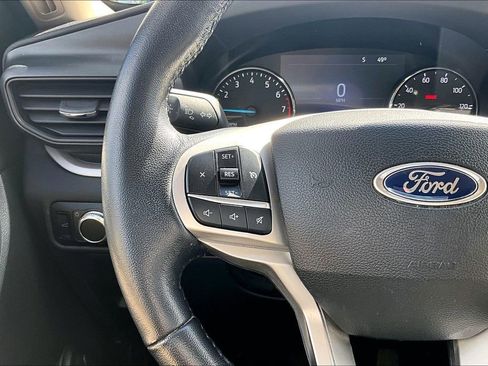 Certified 2023 Ford Explorer XLT image 8