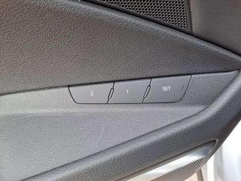 Certified 2023 Audi e-tron Premium Plus w/ Premium Plus Package image 9