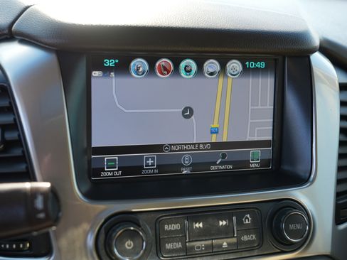 Used 2017 Chevrolet Suburban Premier image 30