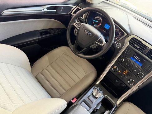 Used 2018 Ford Fusion S FWD image 22