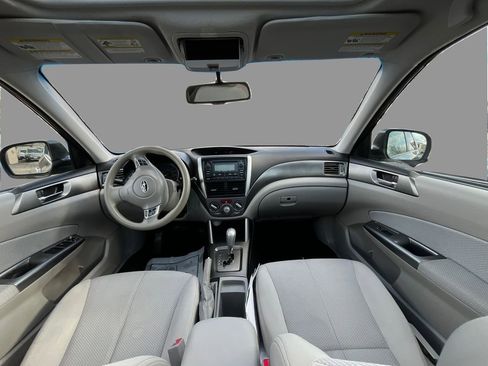 Used 2012 Subaru Forester 2.5X Premium w/ All-Weather Pkg image 9