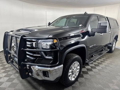 Used 2024 Chevrolet Silverado 2500 LTZ w/ LTZ Plus Package AWD/4WD image 8