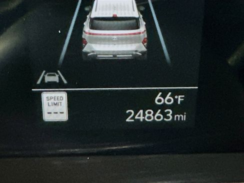 Used 2025 Hyundai Kona SEL image 18