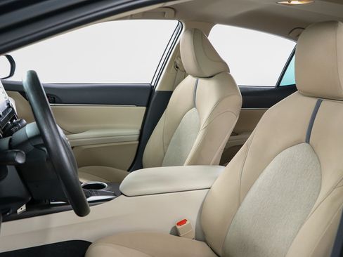 Used 2023 Toyota Camry LE FWD image 23