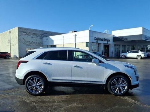 New 2026 Cadillac XT5 Premium Luxury image 3