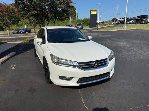 Used 2014 Honda Accord Sport image 6
