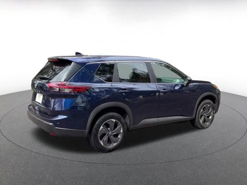 Used 2025 Nissan Rogue SV image 29