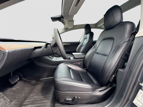 Used 2021 Tesla Model 3 Standard Range Plus image 20