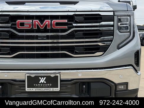 New 2026 GMC Sierra 1500 SLT AWD/4WD image 8