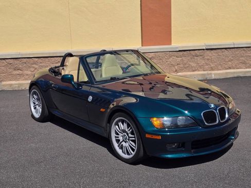 Used 1999 BMW Z3 2.5i RWD image 11