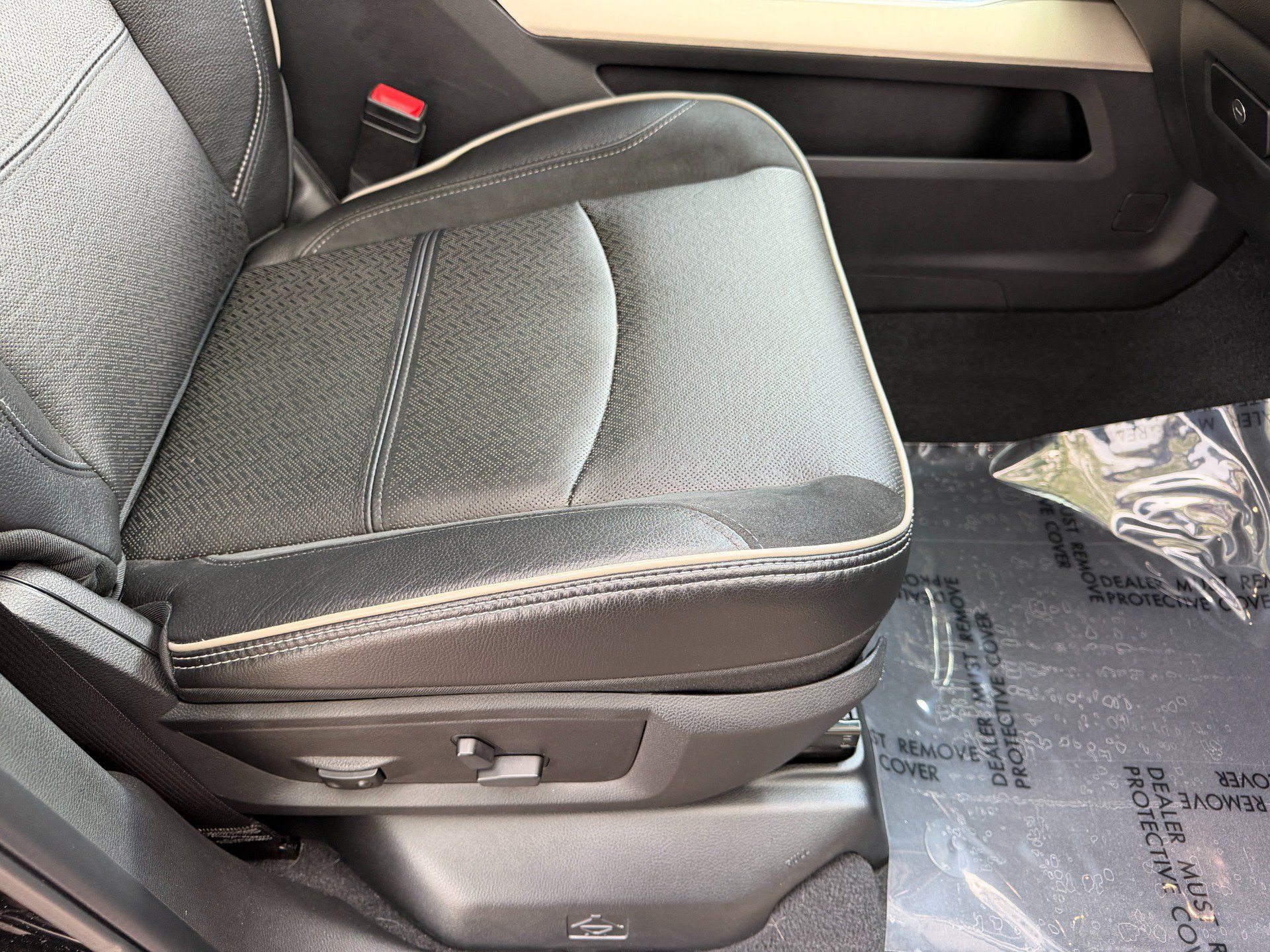 Used 2023 RAM 4500 Laramie AWD/4WD image 70