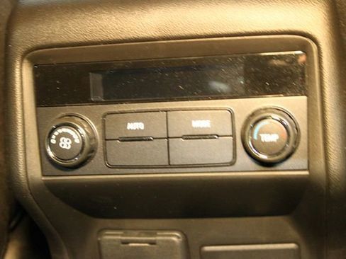 Used 2023 GMC Acadia SLE w/ Trailering Package image 15