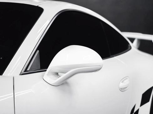 Used 2015 Porsche 911 GT3 RWD image 5