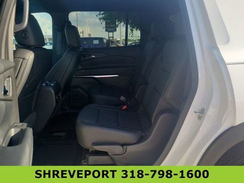 Certified 2025 Chevrolet Traverse LT w/ Midnight/Sport Edition FWD image 25