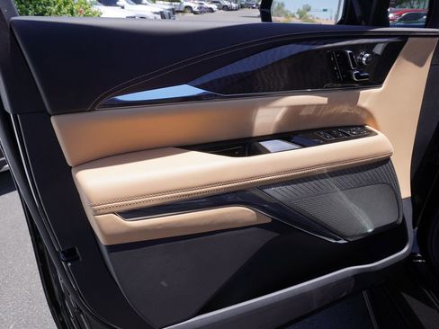 New 2025 Cadillac Escalade IQ Luxury 2 image 15