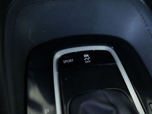 Used 2020 Toyota Corolla SE image 16