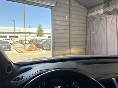 Used 2016 Honda Pilot EX image 23