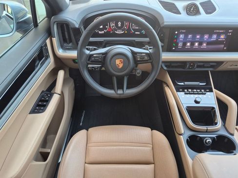 Certified 2026 Porsche Cayenne Coupe AWD/4WD image 15