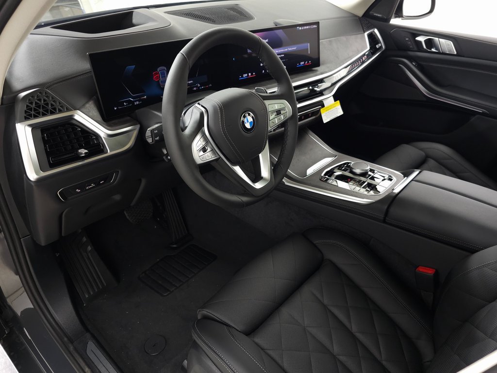 Used 2026 BMW X7 xDrive40i w/ Premium Package AWD/4WD image 18