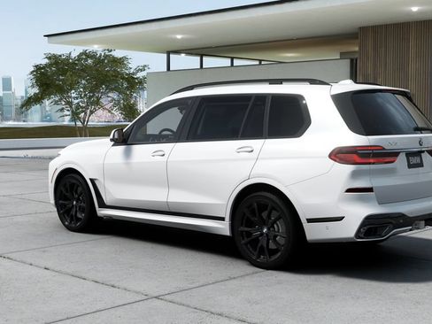 New 2027 BMW X7 xDrive40i w/ M Sport Package AWD/4WD image 2