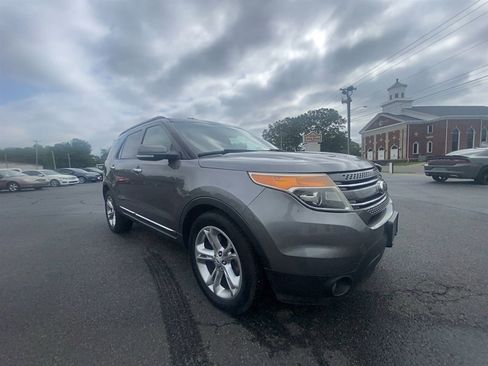 Used 2014 Ford Explorer Limited image 3