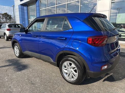 Used 2025 Hyundai Venue SE image 7