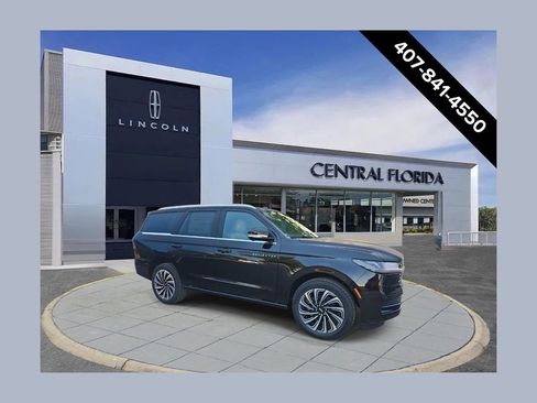 New 2026 Lincoln Navigator Black Label AWD/4WD image 1