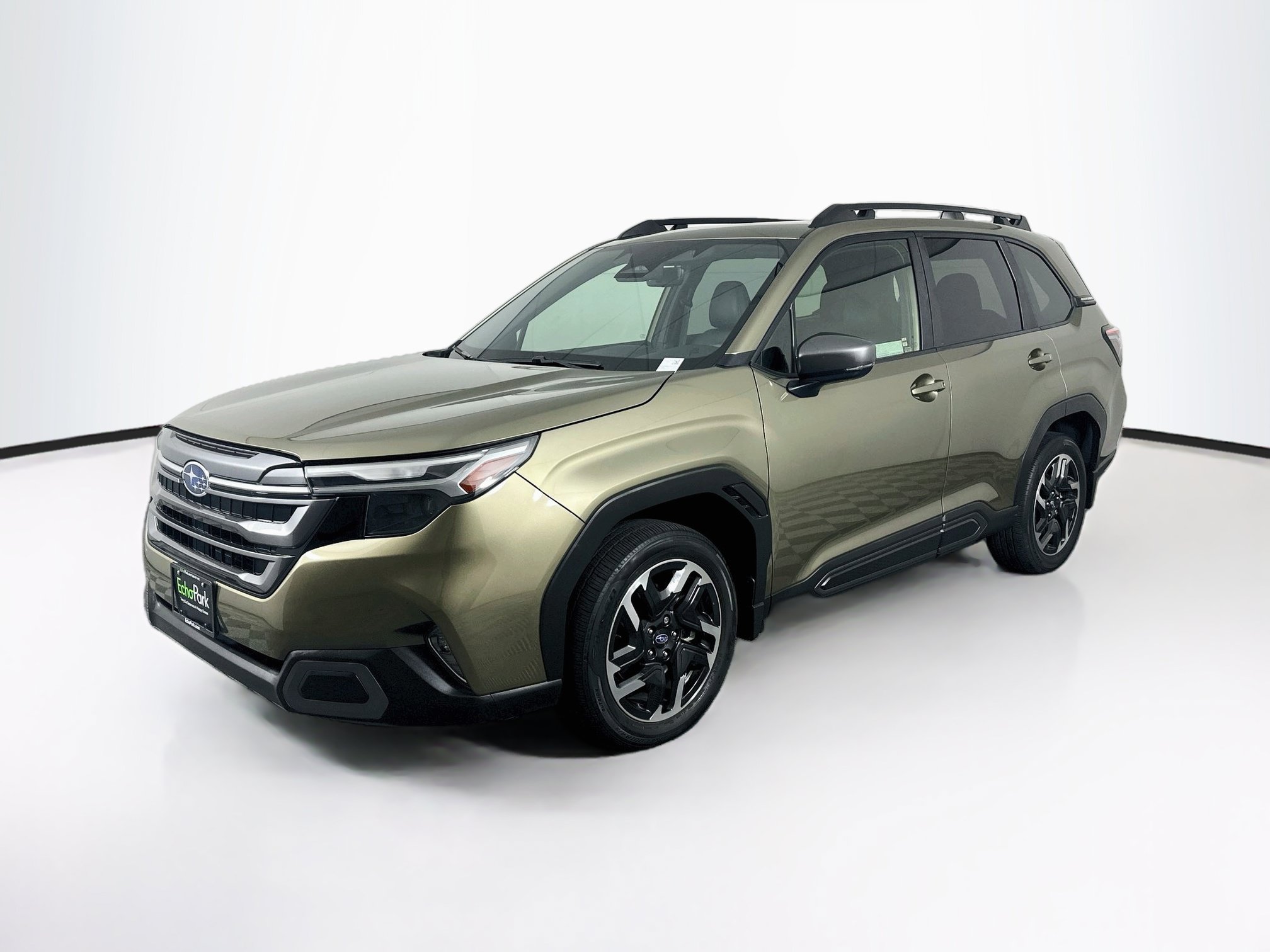 Used 2025 Subaru Forester Limited AWD/4WD image 3