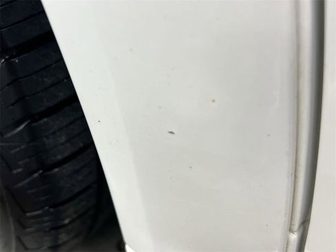 Used 2021 Nissan Armada SL w/ Captain's Chairs Package image 30