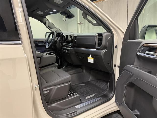 New 2026 GMC Sierra 1500 SLE w/ X31 Off-Road Package AWD/4WD image 16
