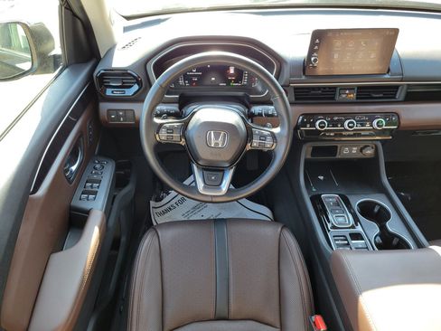 Certified 2023 Honda Pilot Elite image 11