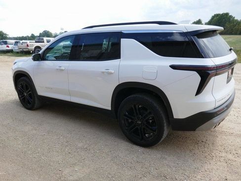 New 2026 Chevrolet Traverse LT w/ Driver Confidence Package image 5