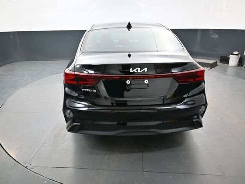 Used 2023 Kia Forte LXS FWD image 8