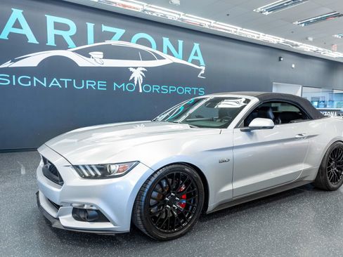 Used 2015 Ford Mustang GT Premium RWD image 9