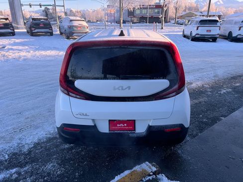 Used 2022 Kia Soul LX w/ Technology Package FWD image 27