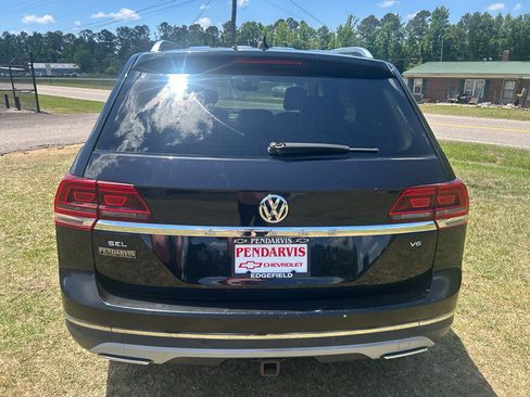 Used 2018 Volkswagen Atlas SEL FWD image 12