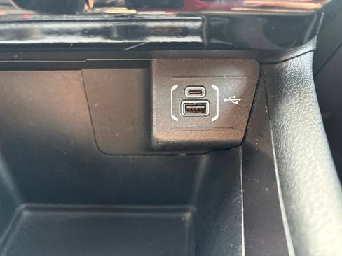 Used 2024 Jeep Compass Latitude AWD/4WD image 28