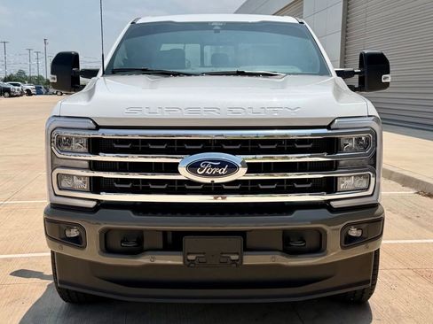 New 2026 Ford F350 King Ranch w/ FX4 Off-Road Package AWD/4WD image 4