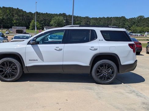 Used 2023 GMC Acadia SLE w/ Elevation Edition FWD image 5