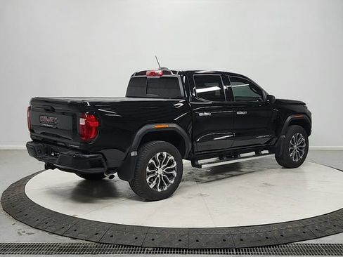 Used 2025 GMC Canyon Denali image 7