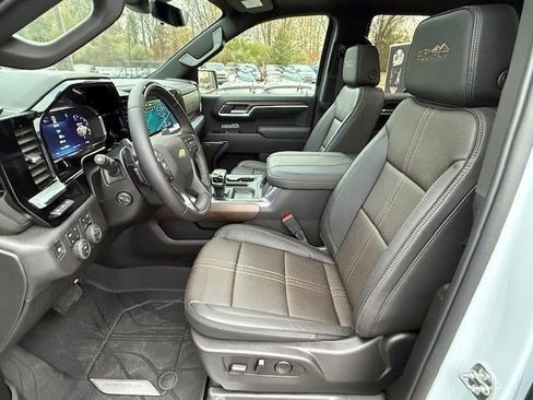 New 2026 Chevrolet Silverado 1500 High Country image 13