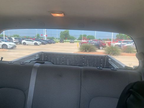 Used 2008 Nissan Frontier SE w/ SE Value Truck Pkg RWD image 9