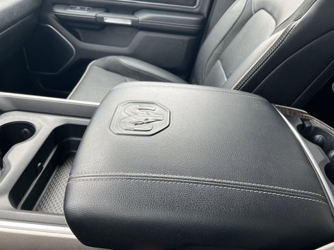 Used 2020 RAM 1500 Laramie AWD/4WD image 38
