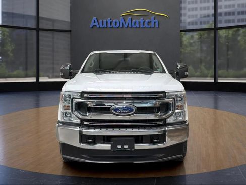 Used 2022 Ford F250 XLT AWD/4WD image 3